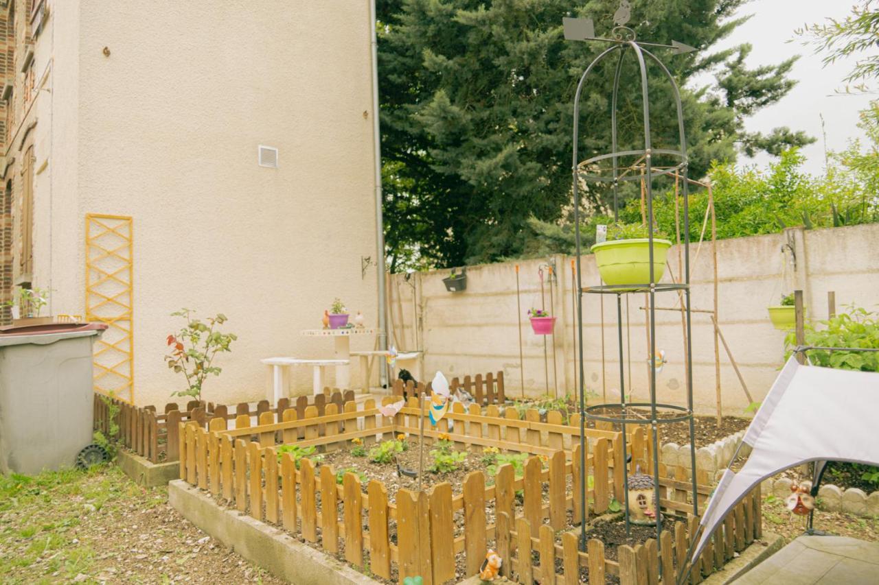Appartement Cozy Avec Stationnement Gratuit Saint-André-les-Vergers Exterior foto